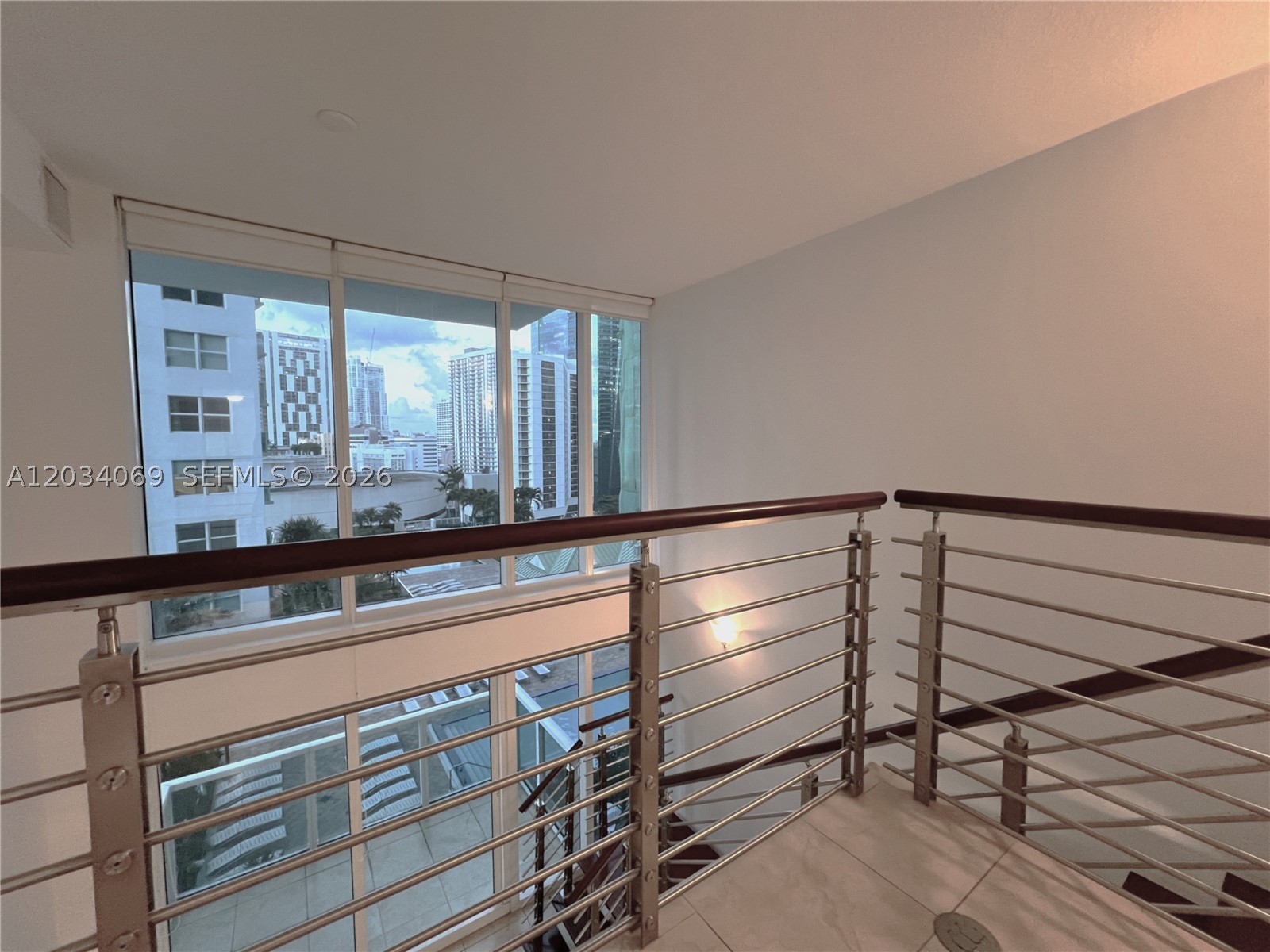 image Brickell on the River South10