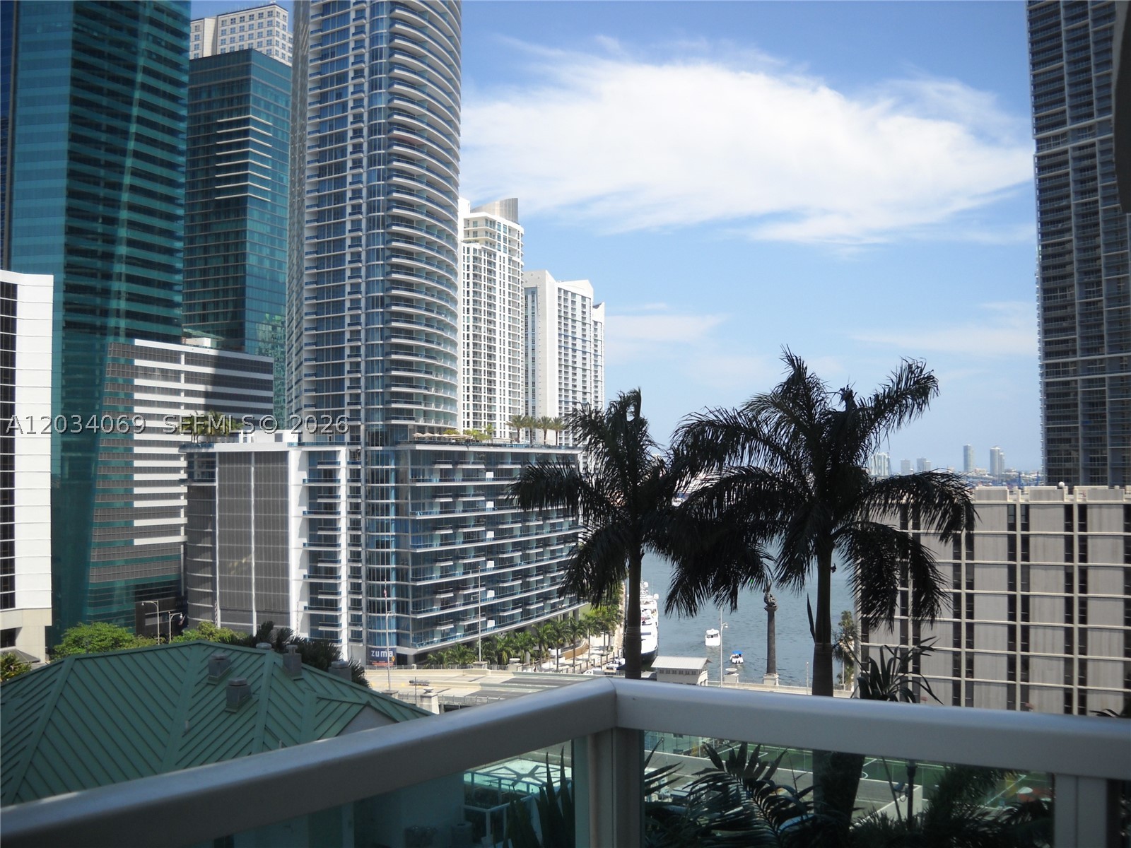 image Brickell on the River South27