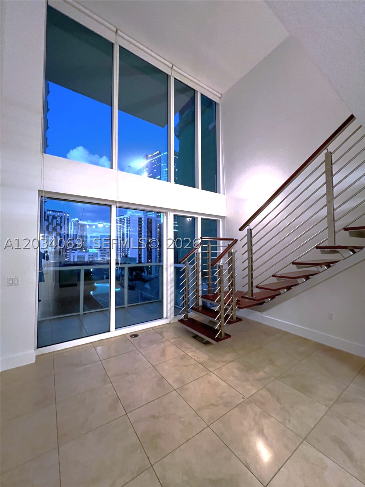 image Brickell on the River South2