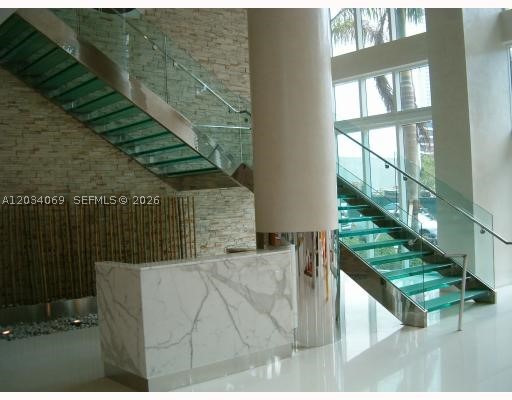 image Brickell on the River South33