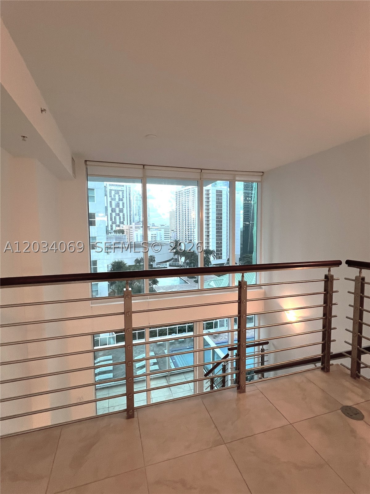 image Brickell on the River South5