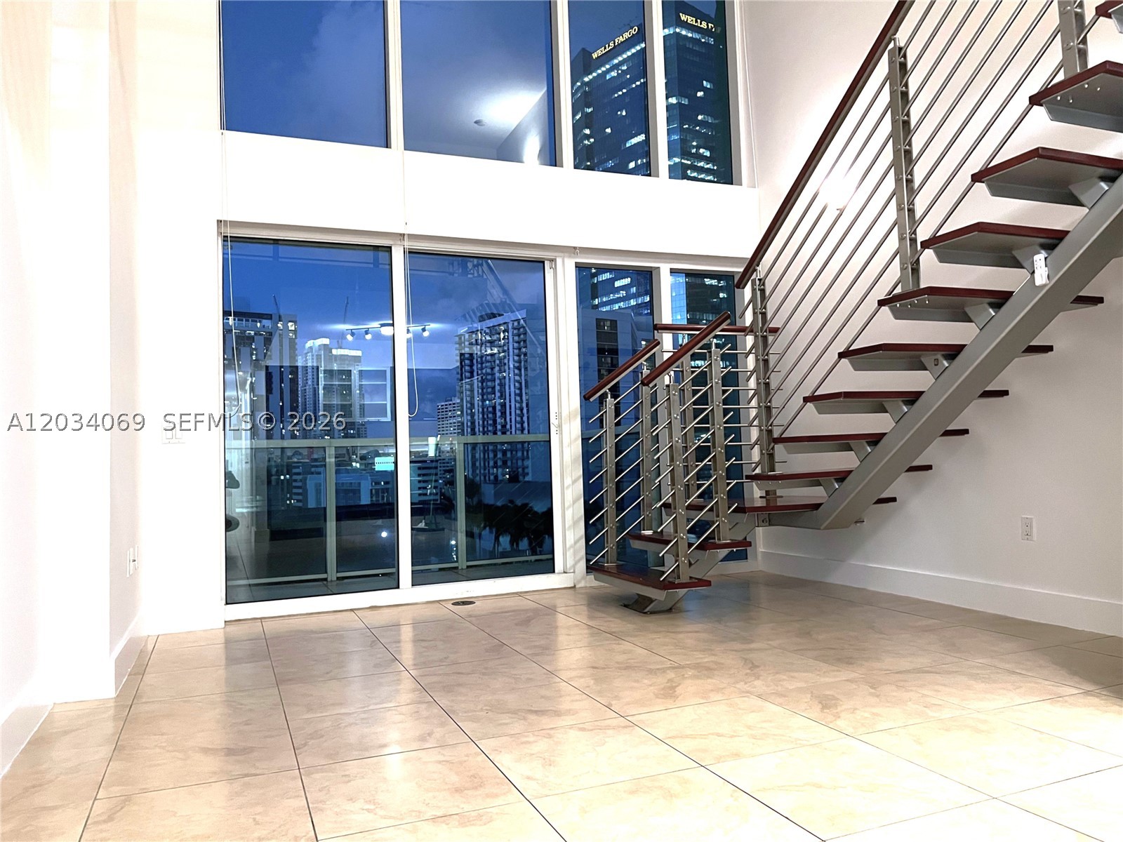 image Brickell on the River South6