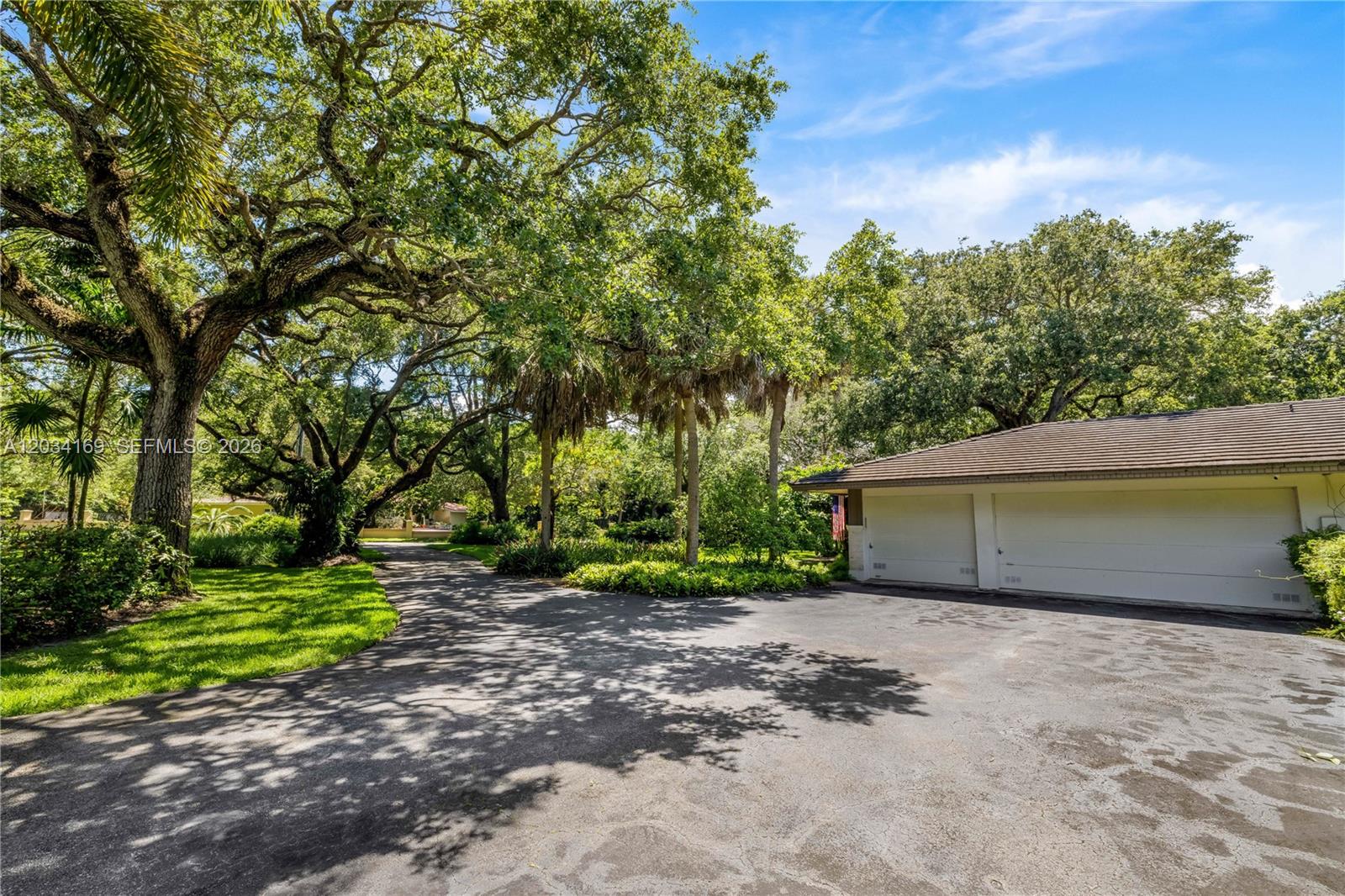 9979 Fairchild Coral Gables, FL 33156