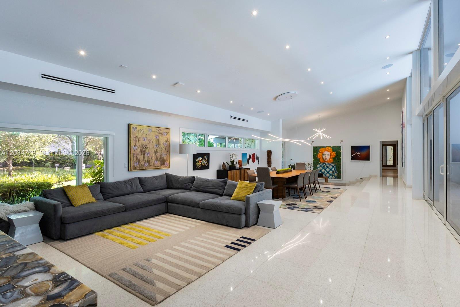5780 Las Palmas Coral Gables, FL 33156