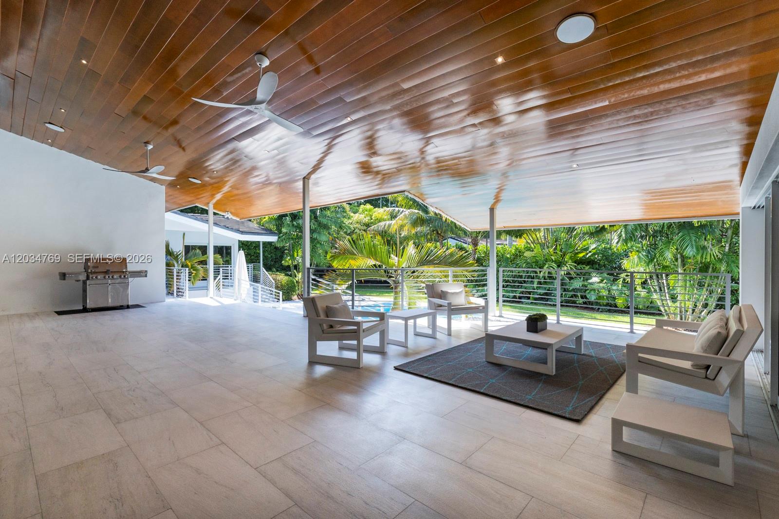 5780 Las Palmas Coral Gables, FL 33156