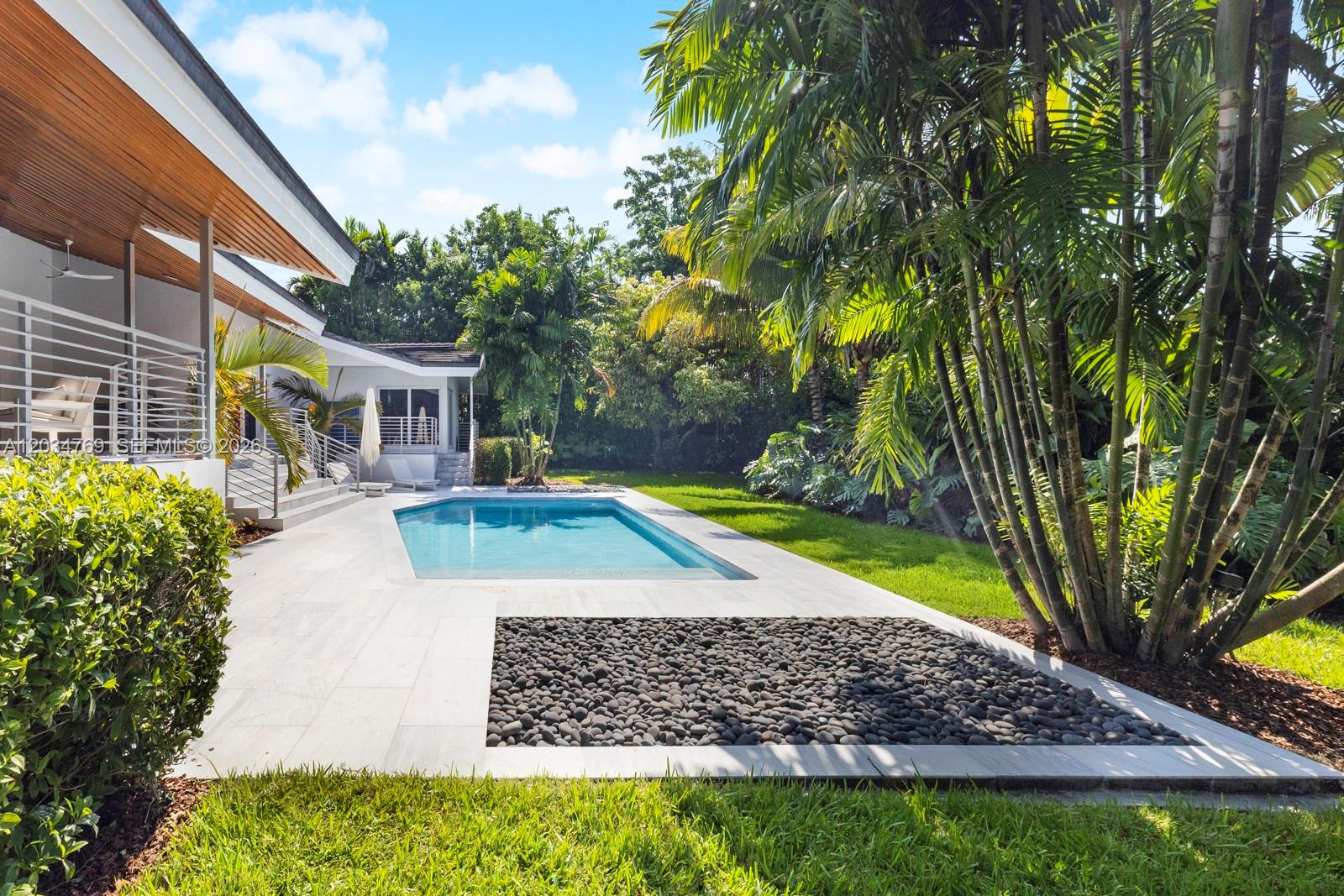 5780 Las Palmas Coral Gables, FL 33156