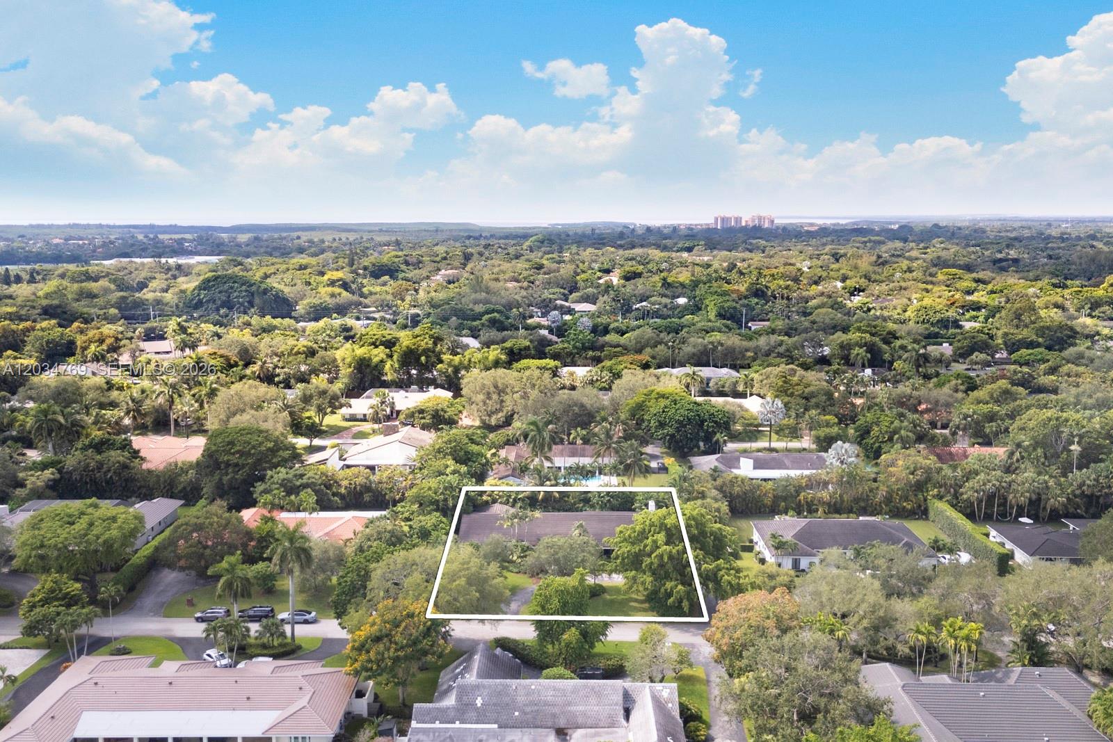 5780 Las Palmas Coral Gables, FL 33156