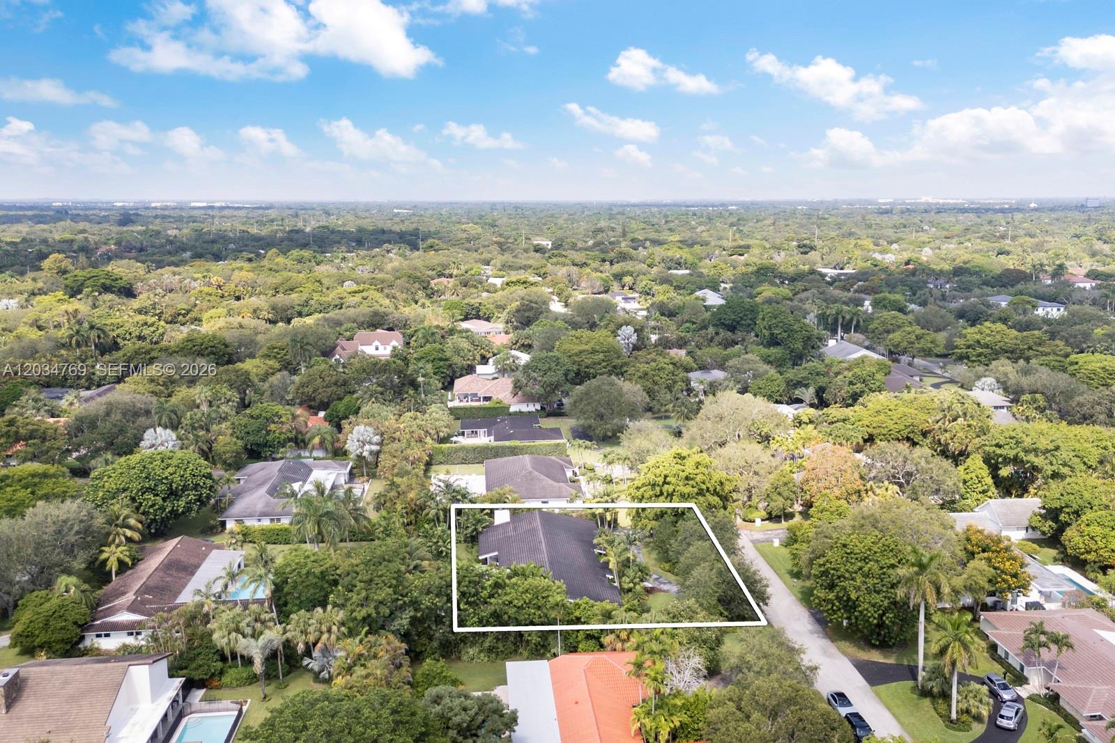 5780 Las Palmas Coral Gables, FL 33156