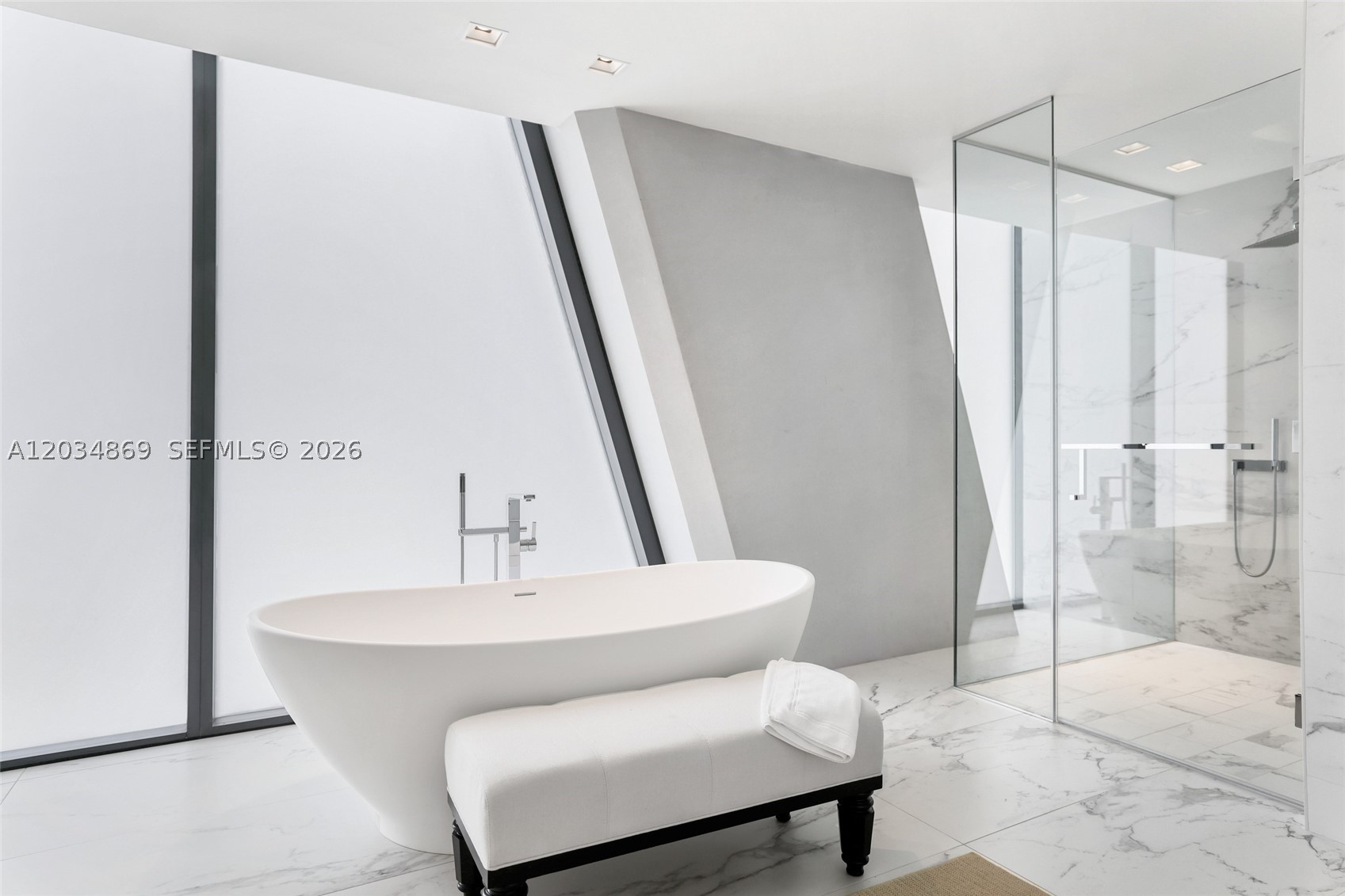 1000 Biscayne Blvd #3701 Miami, FL 33132