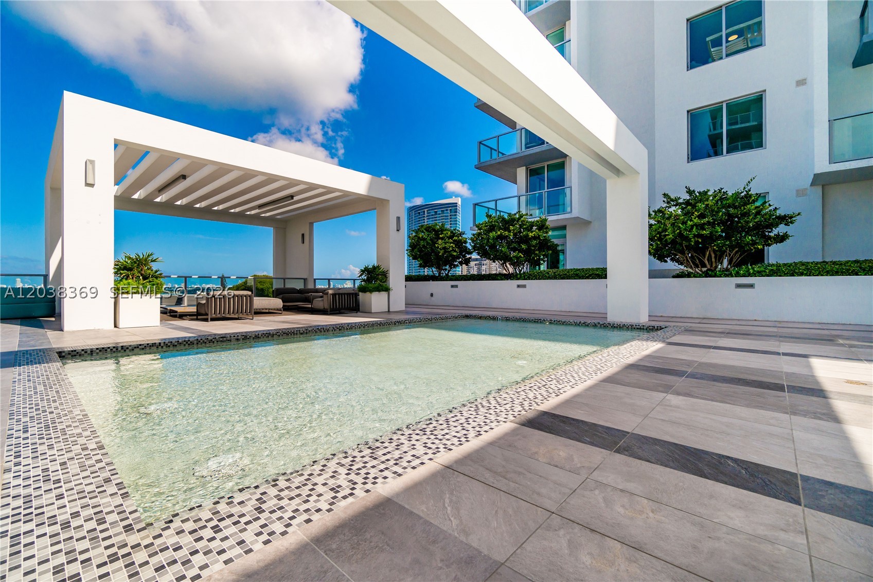 3900 Biscayne Blvd #S-418 Miami, FL 33137