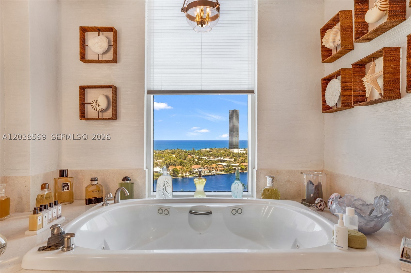 20155 NE 38th Ct #1802 Aventura, FL 33180