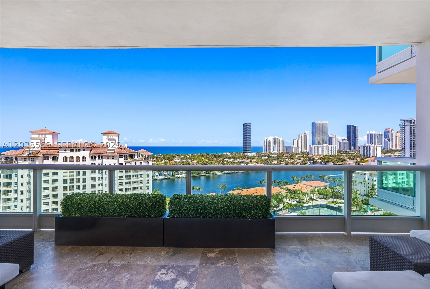 20155 NE 38th Ct #1802 Aventura, FL 33180