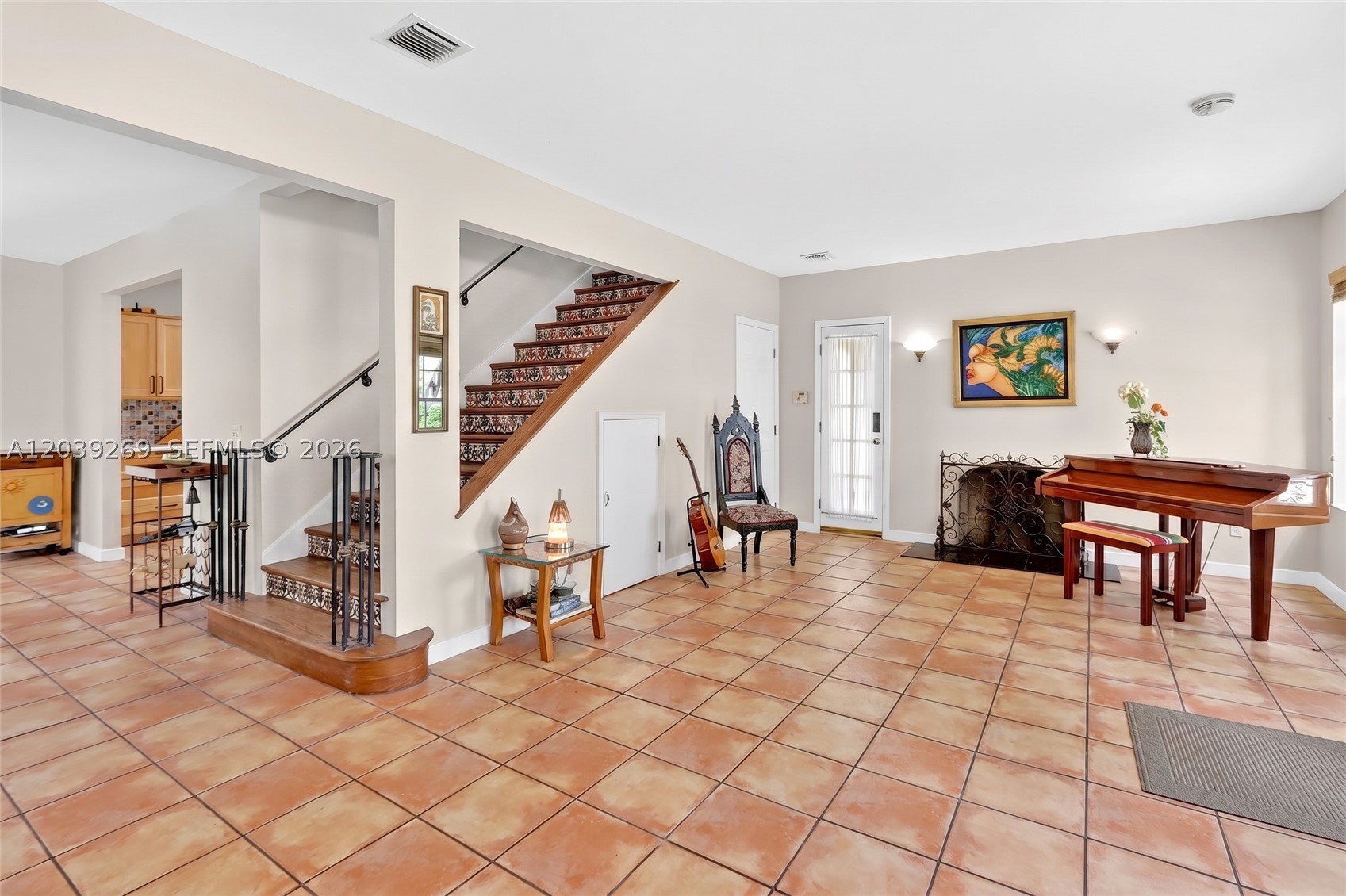 1642 SW 12th St Miami, FL 33135
