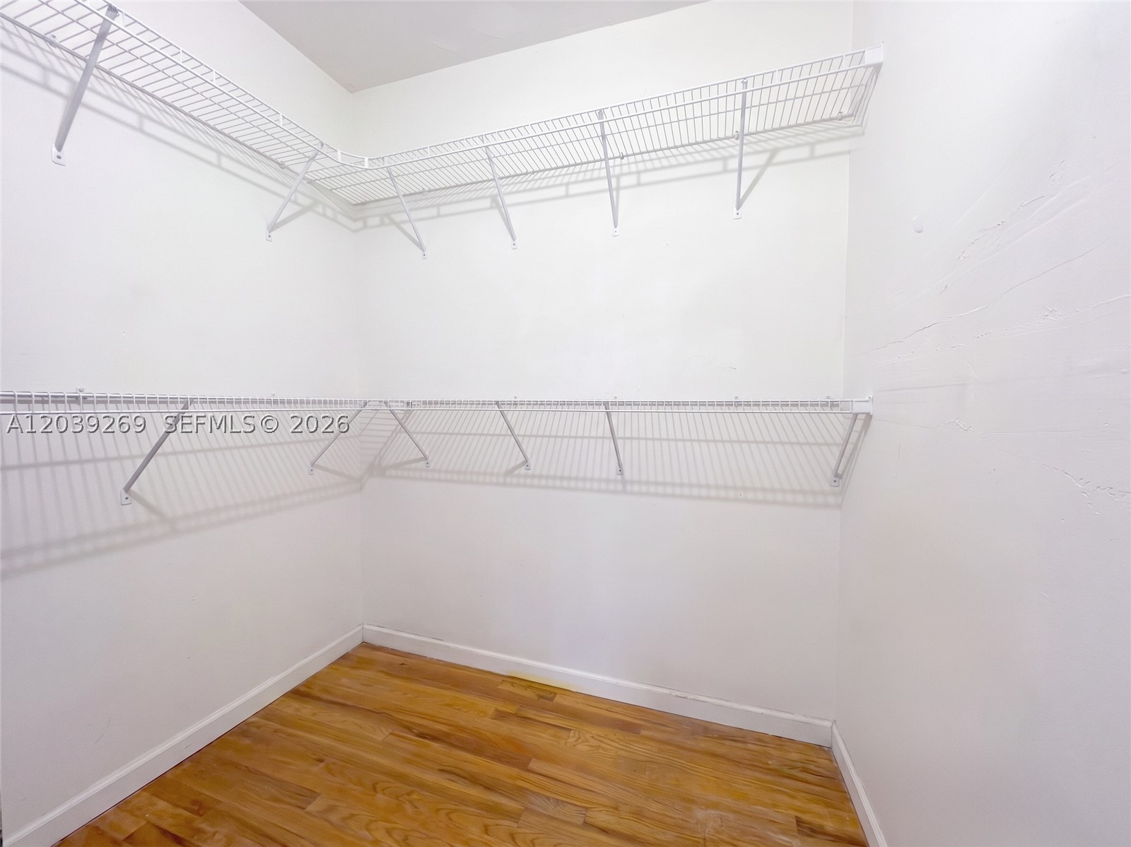 1642 SW 12th St Miami, FL 33135