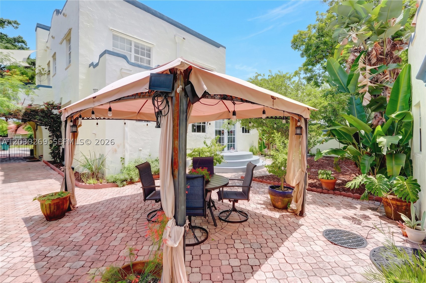 1642 SW 12th St Miami, FL 33135