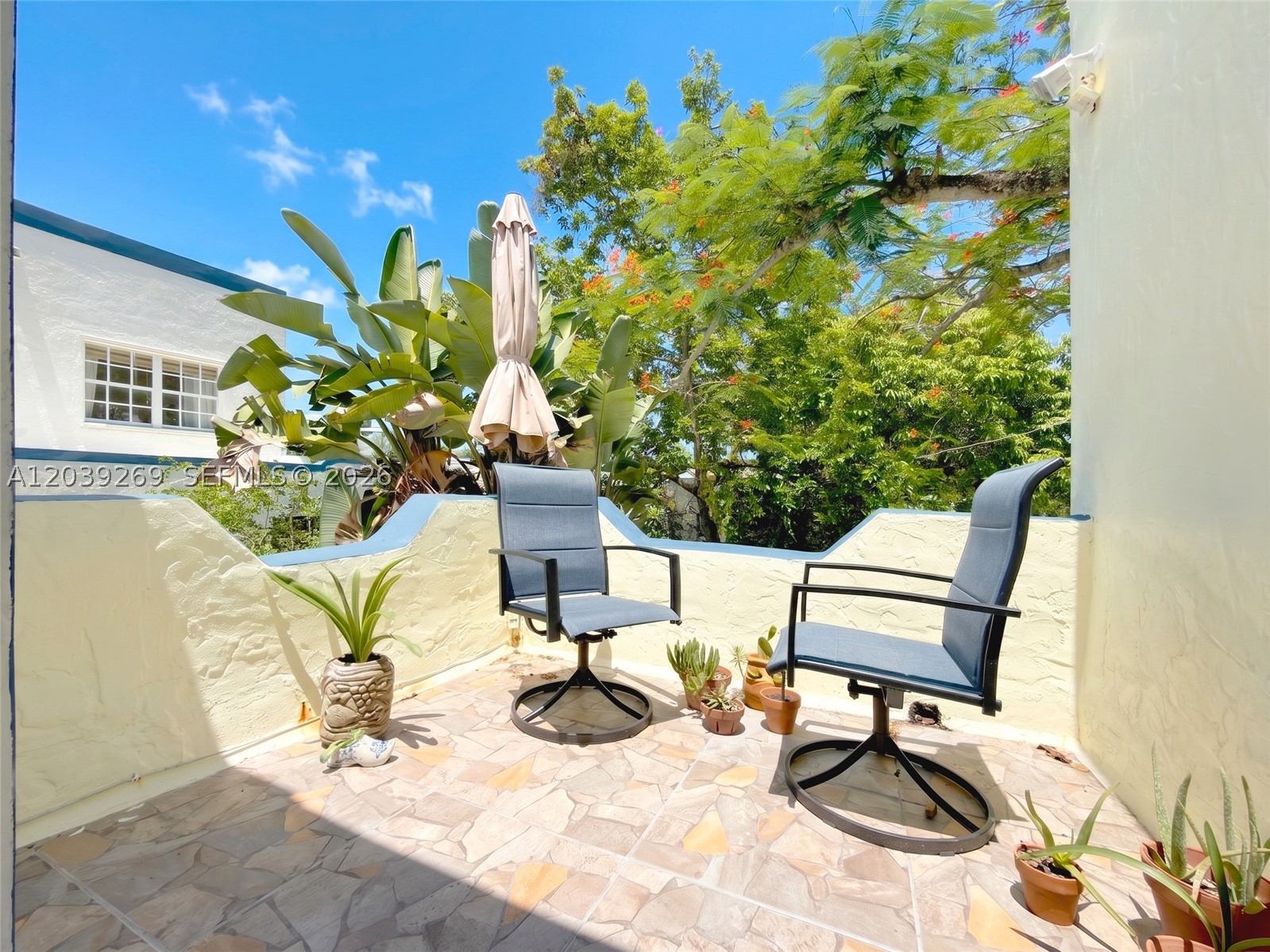 1642 SW 12th St Miami, FL 33135