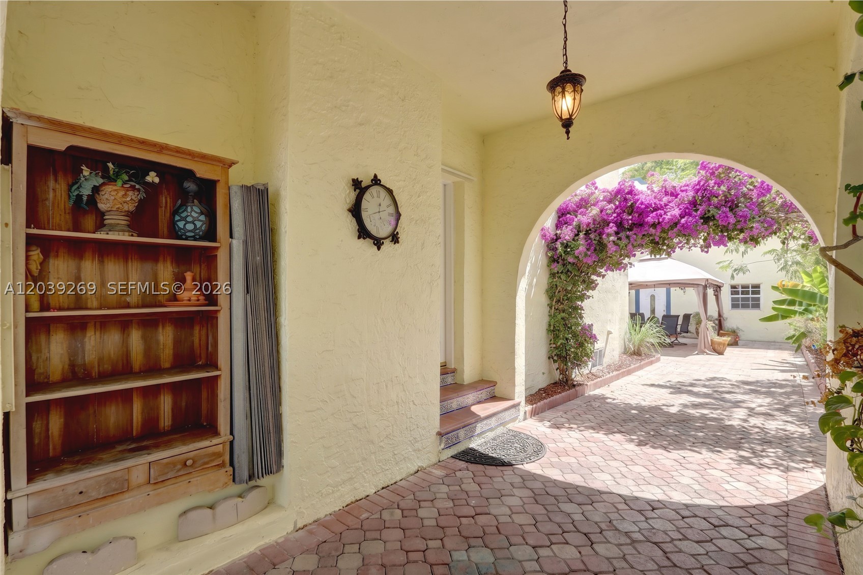 1642 SW 12th St Miami, FL 33135
