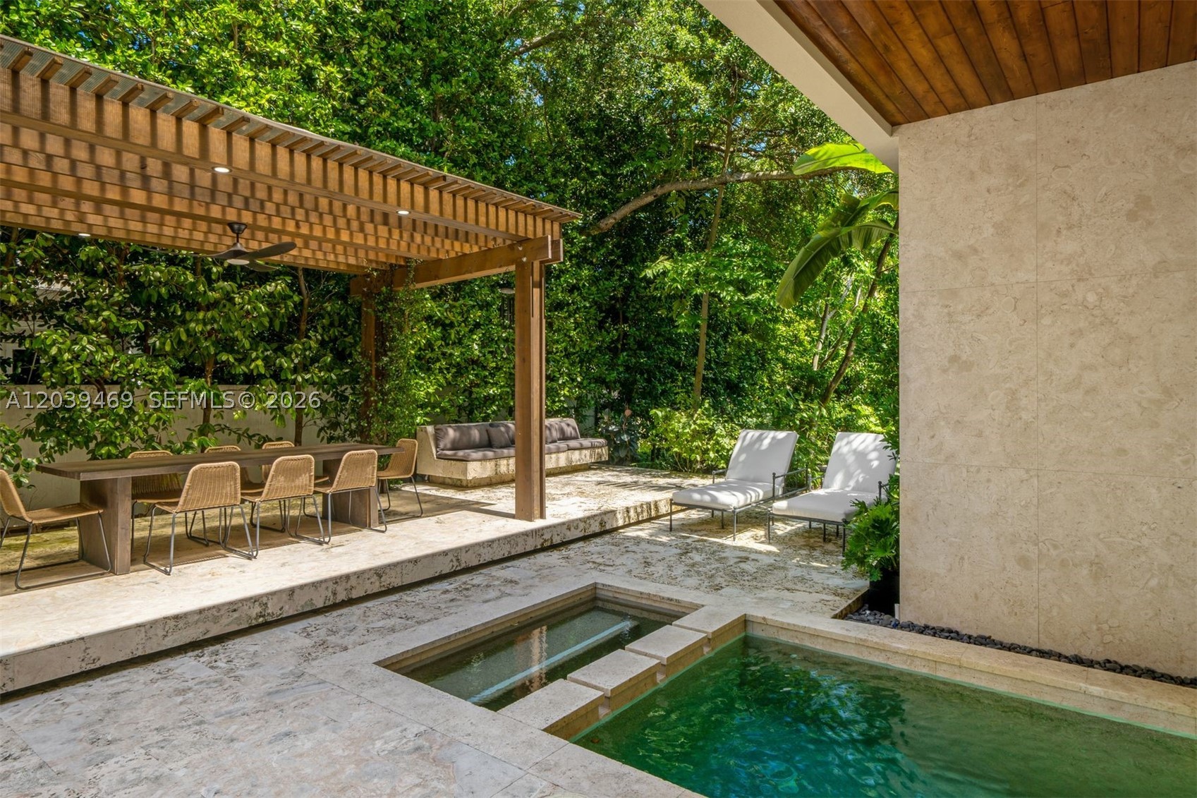 7851 SW 48th Pl Miami, FL 33143