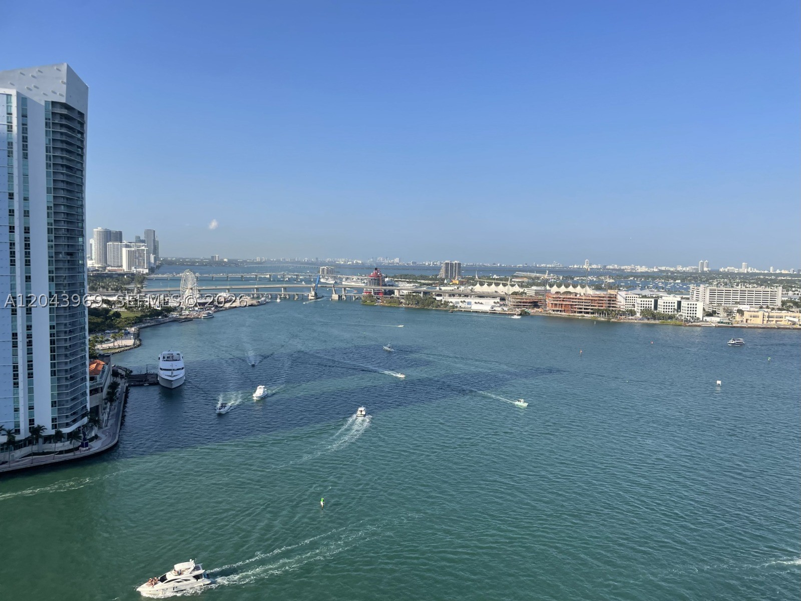 888 Brickell Key Dr #2610