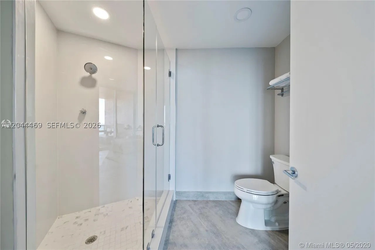 300 S Pointe Dr #3604 Miami Beach, FL 33139