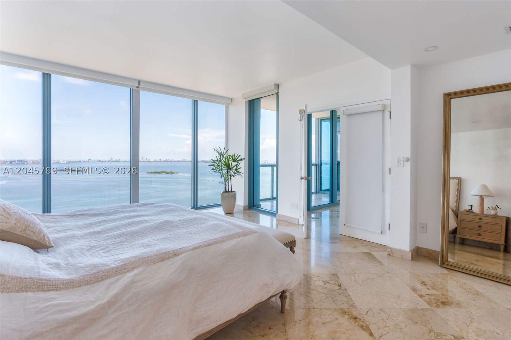image Blue on the Bay10