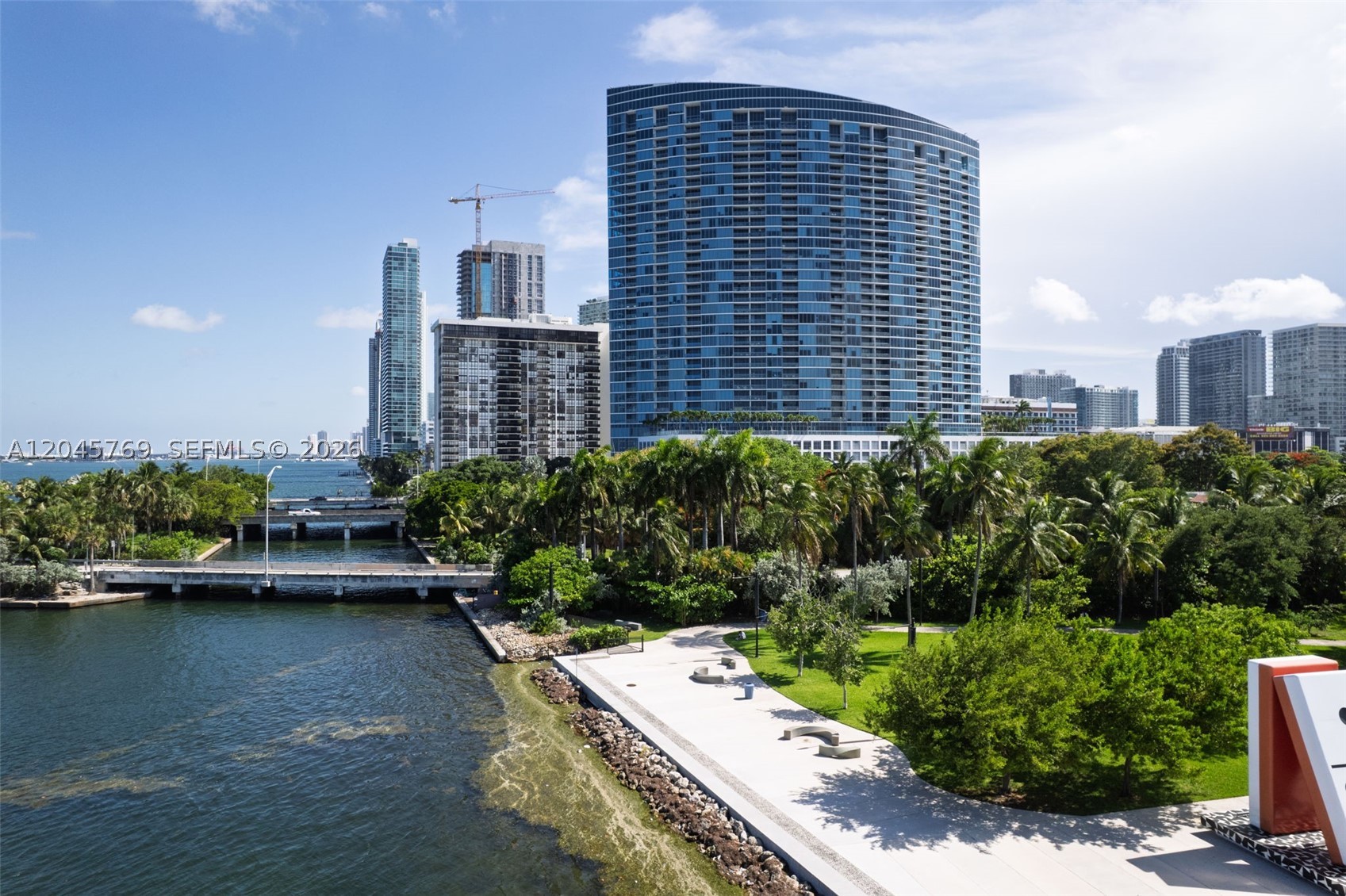 image Blue on the Bay18