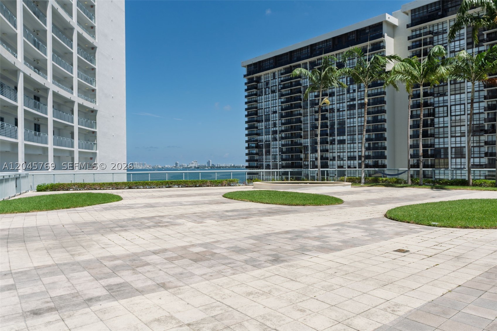 image Blue on the Bay29