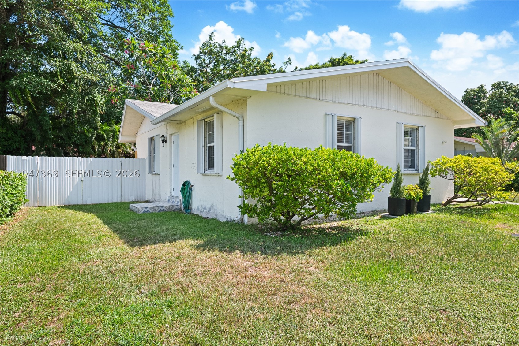 3750 Percival Ave Miami, FL 33133