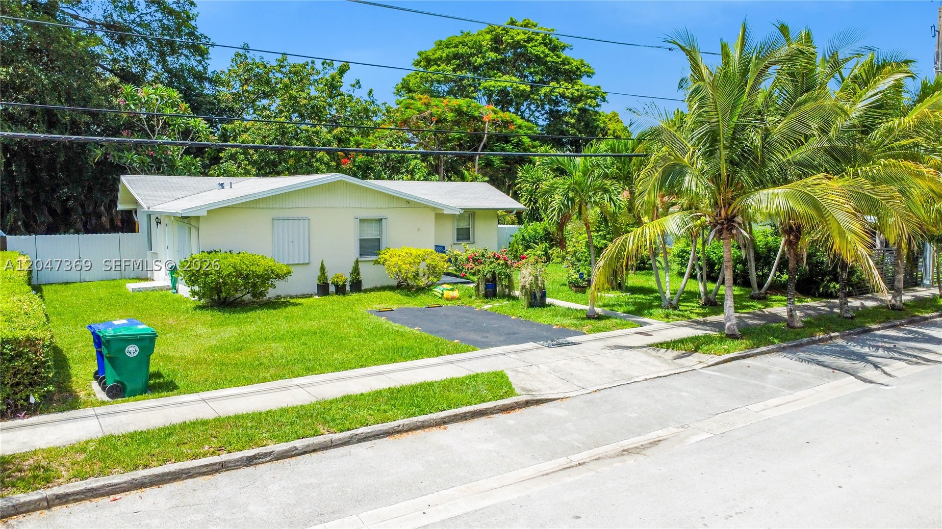 3750 Percival Ave Miami, FL 33133