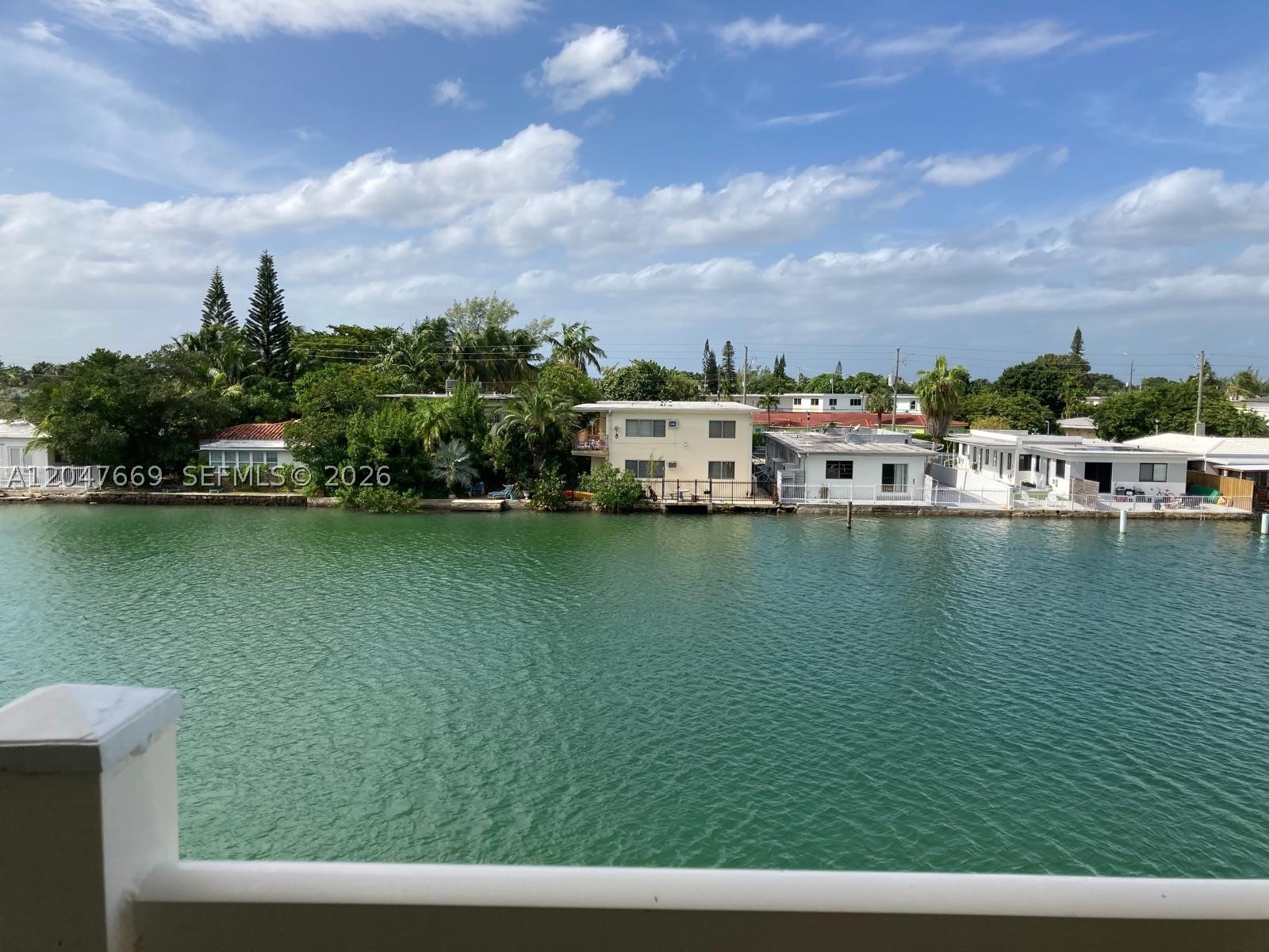 7900 Tatum Waterway Dr #305