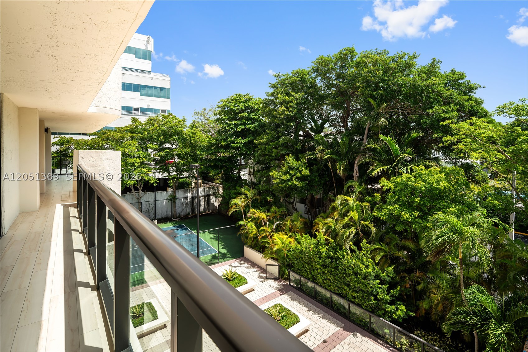 2575 S Bayshore Dr #5B Coconut Grove, FL 33133
