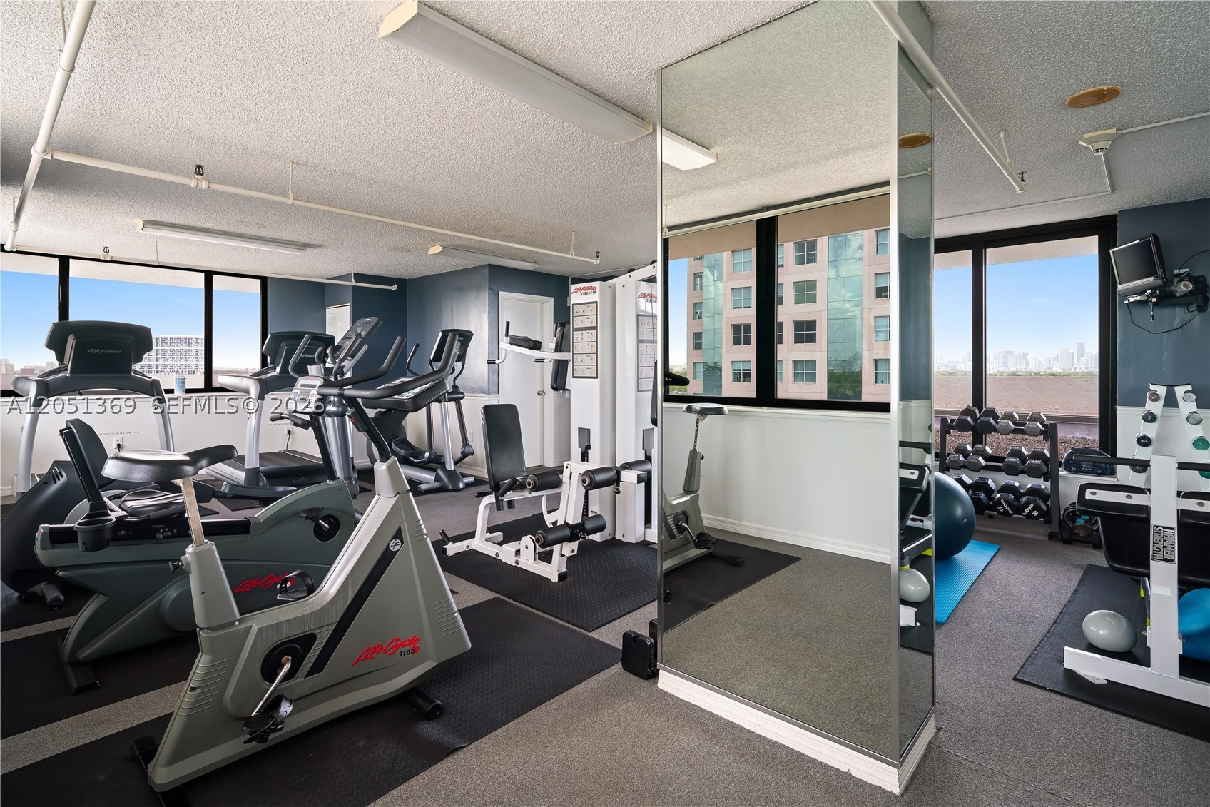 2575 S Bayshore Dr #5B Coconut Grove, FL 33133