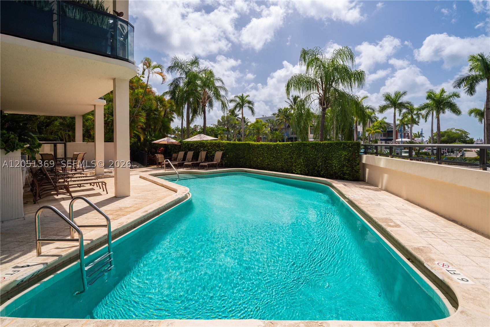 2575 S Bayshore Dr #5B Coconut Grove, FL 33133