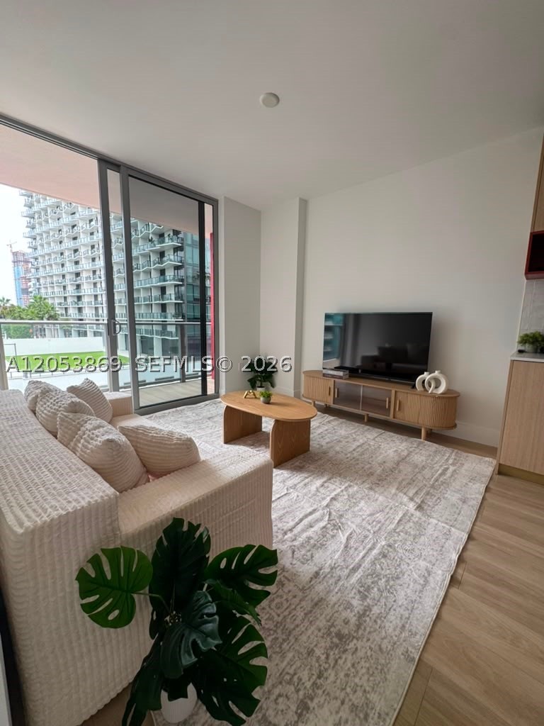 image The Standard Residences Midtown Miami11