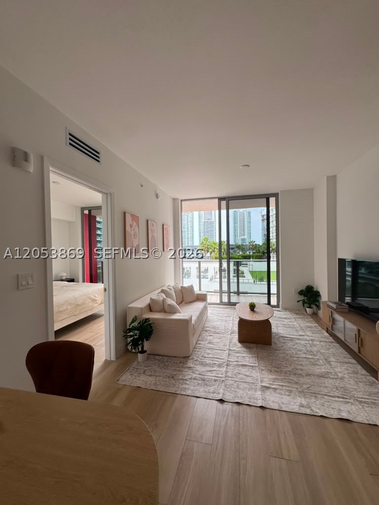 image The Standard Residences Midtown Miami5