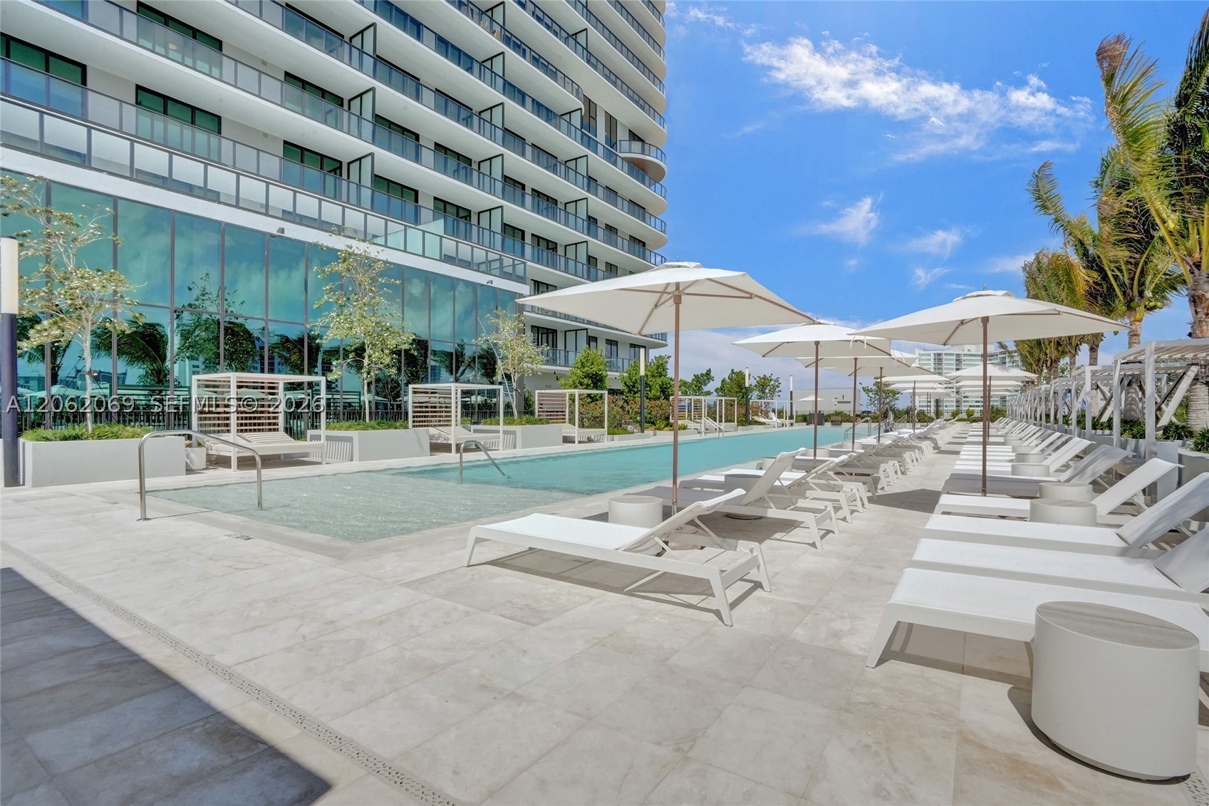 580 72nd St #1809 Miami Beach, FL 33141