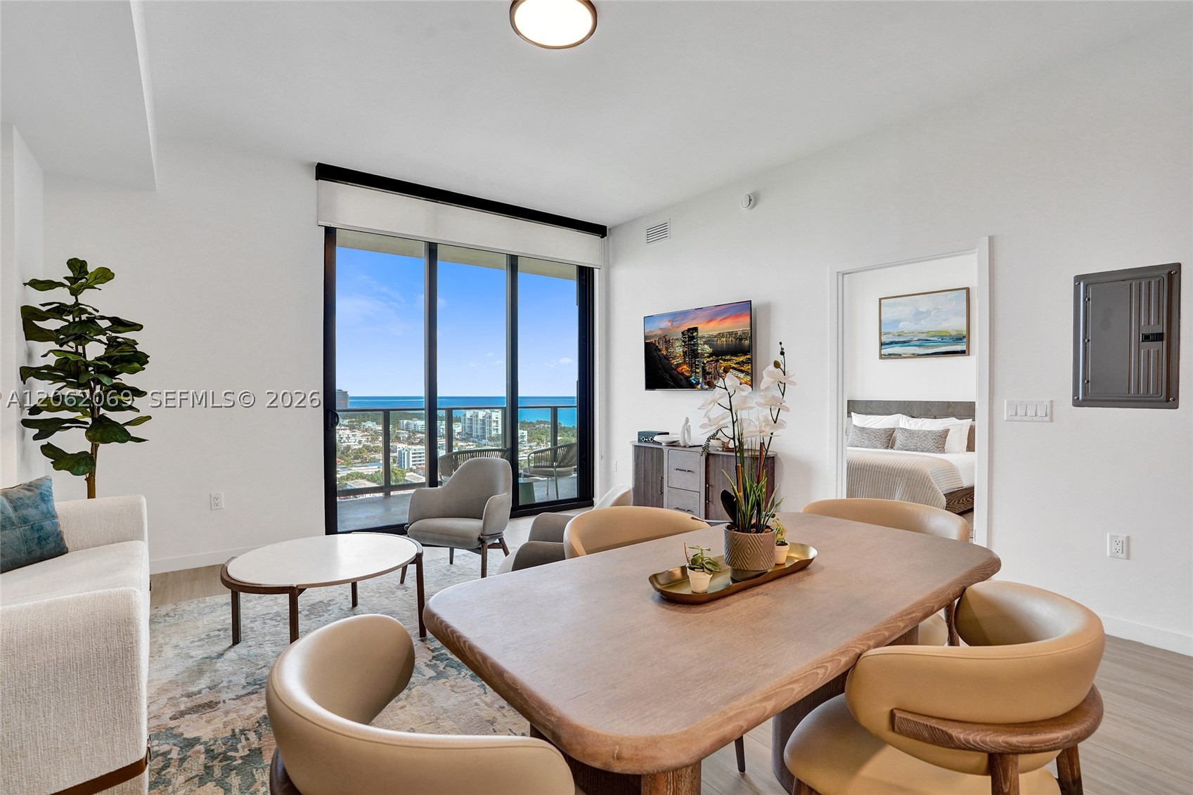 580 72nd St #1809 Miami Beach, FL 33141