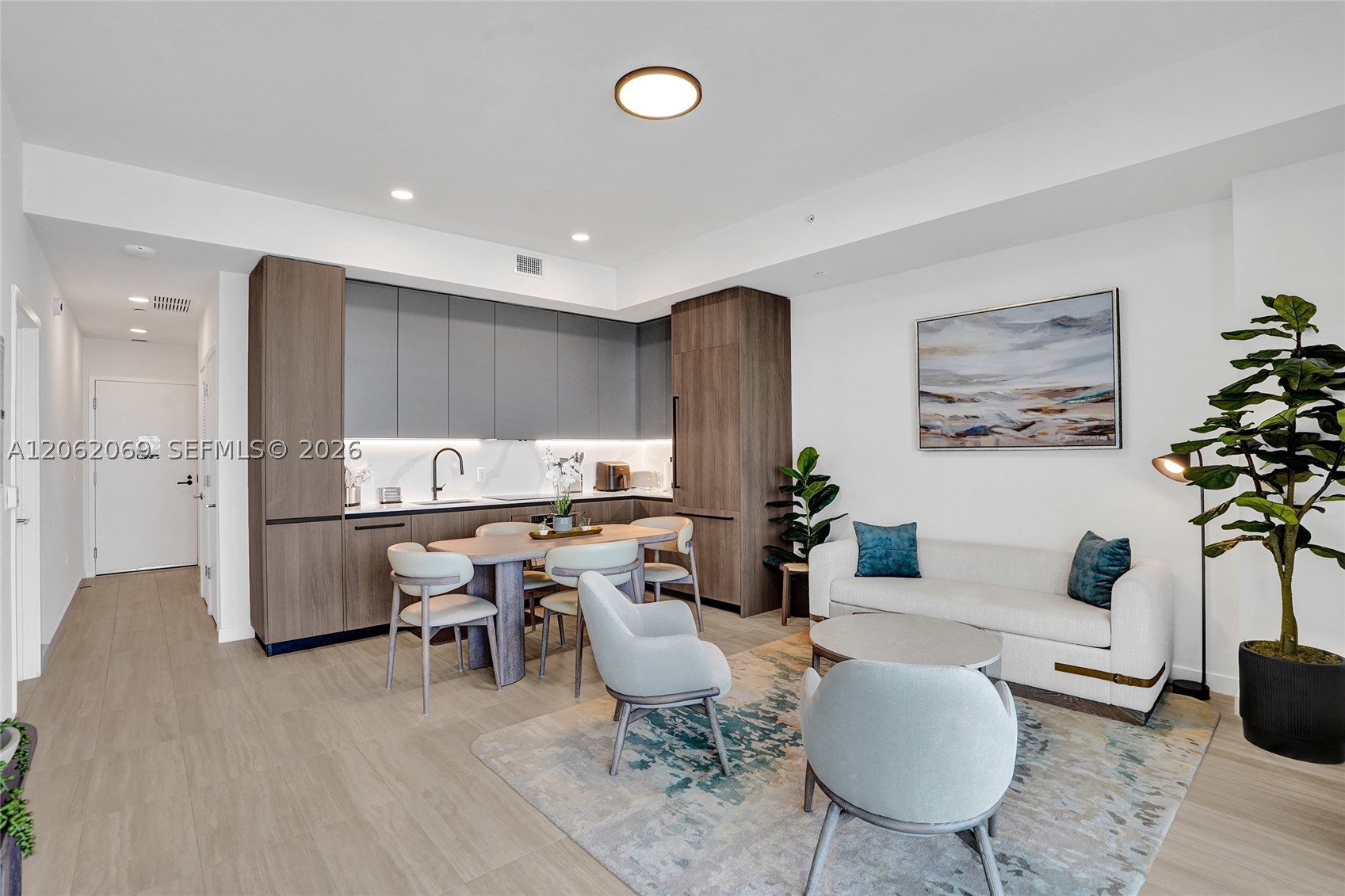 580 72nd St #1809 Miami Beach, FL 33141