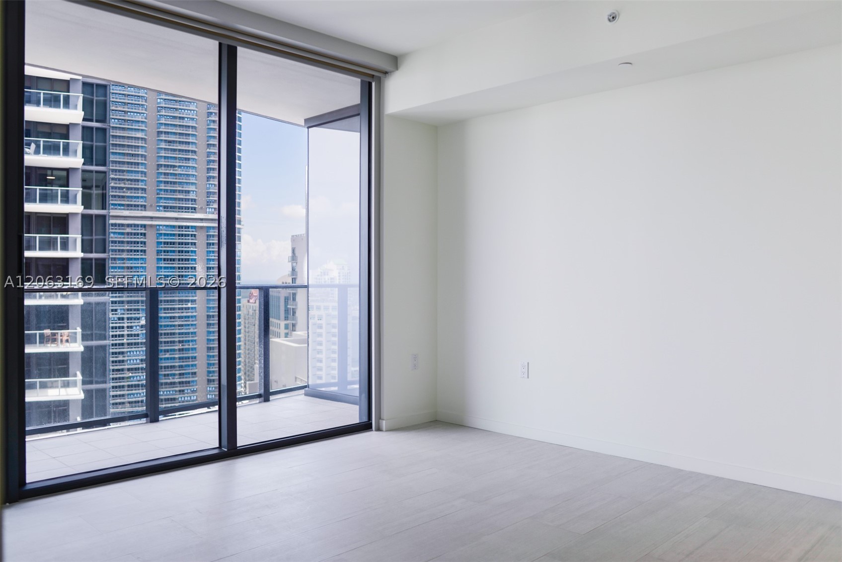 image Brickell Flatiron6
