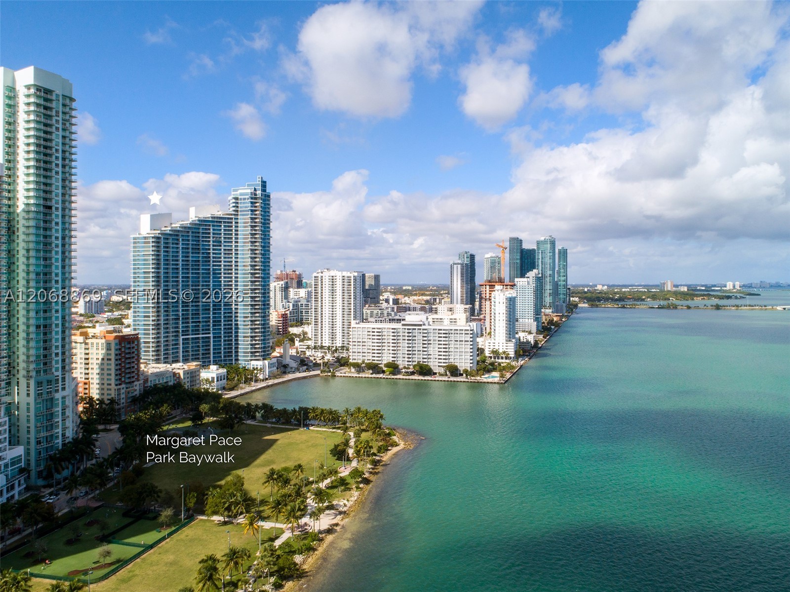 image Paramount Bay21