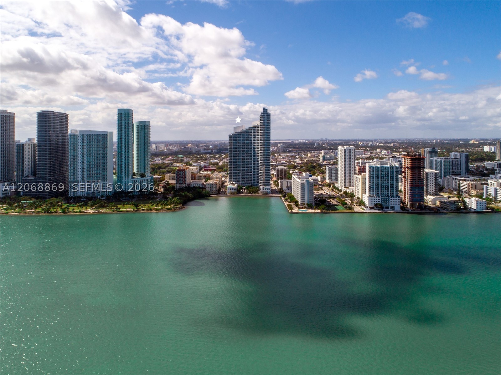 image Paramount Bay22