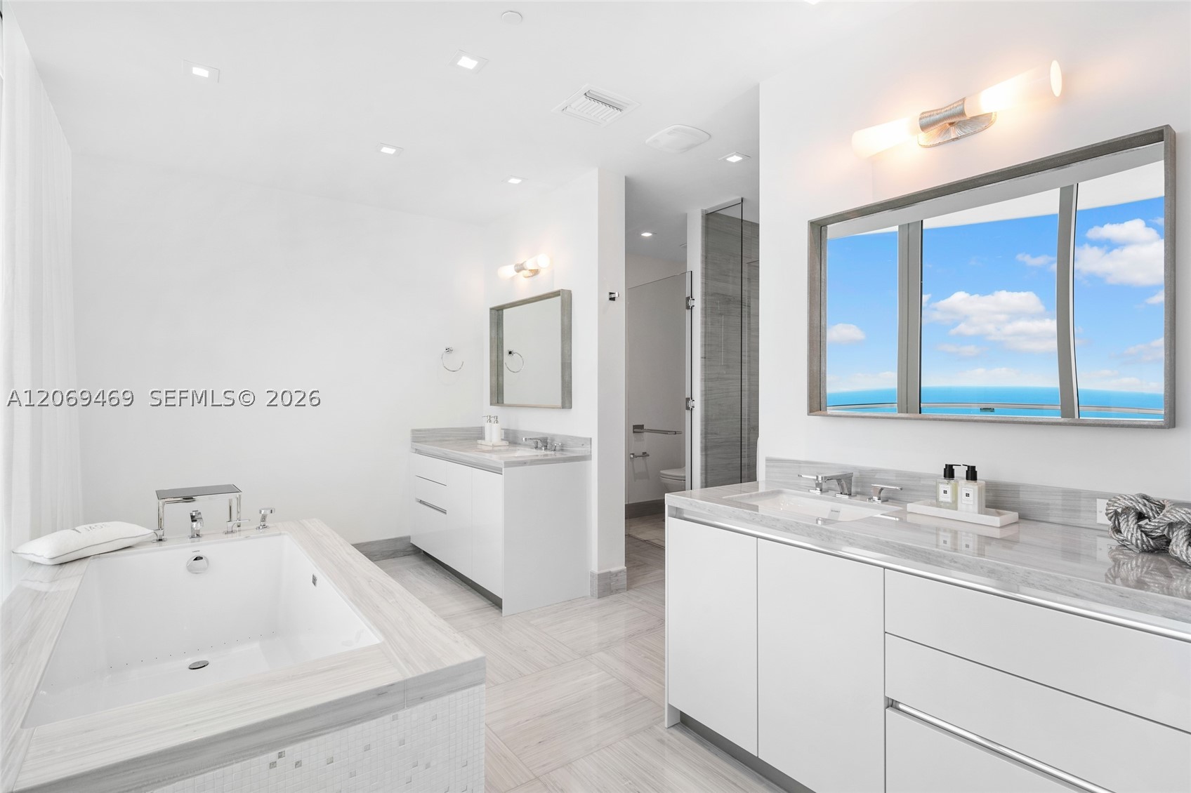 16901 Collins Ave #5305 Sunny Isles Beach, FL 33160