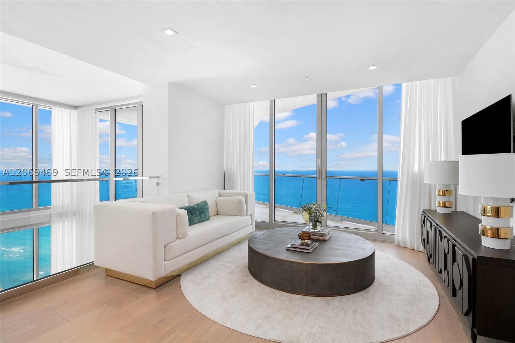 16901 Collins Ave #5305 Sunny Isles Beach, FL 33160