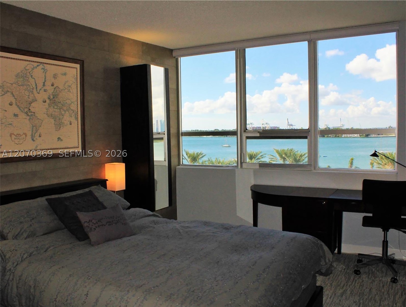 image Flamingo South Beach17