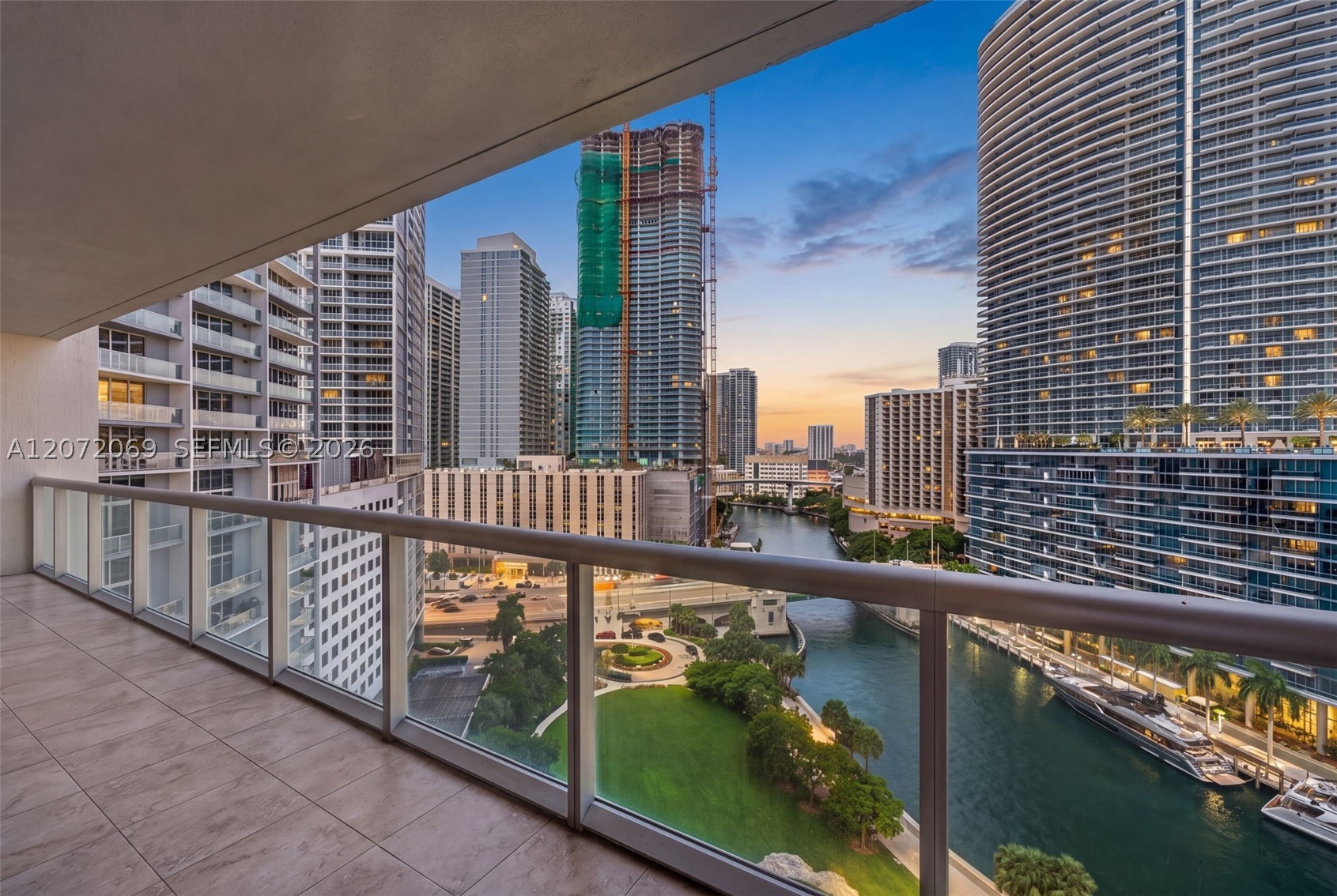 465 Brickell Ave #1602