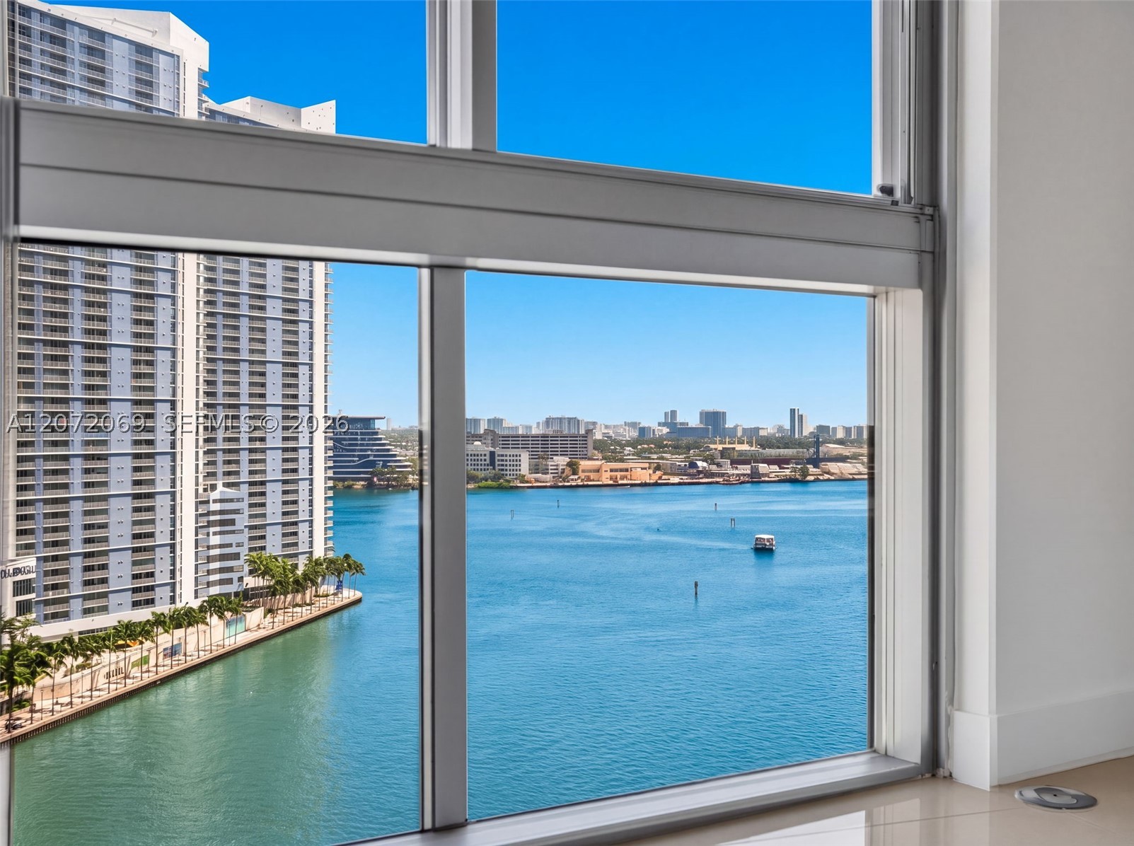 465 Brickell Ave #1602 Miami, FL 33131