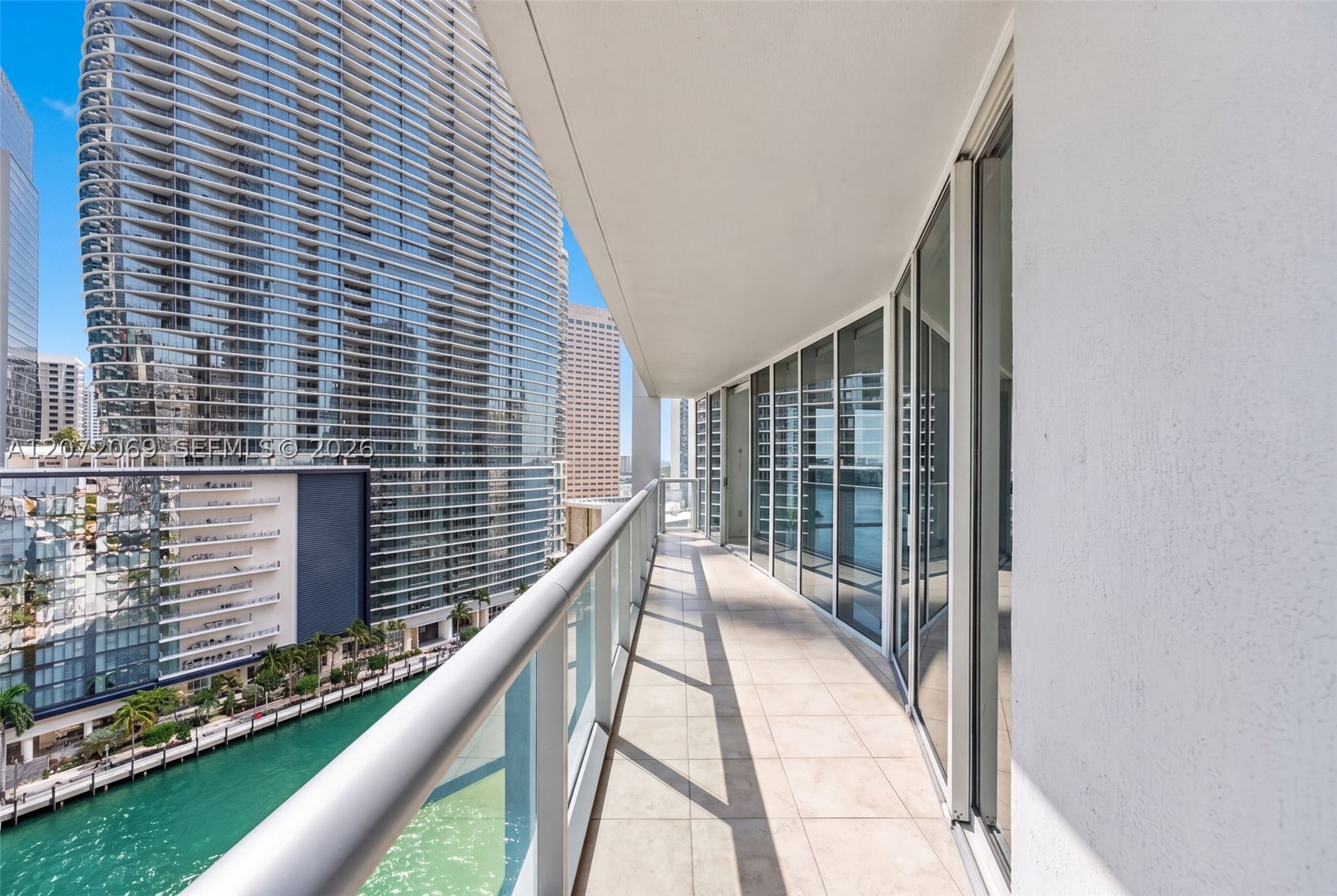 465 Brickell Ave #1602 Miami, FL 33131