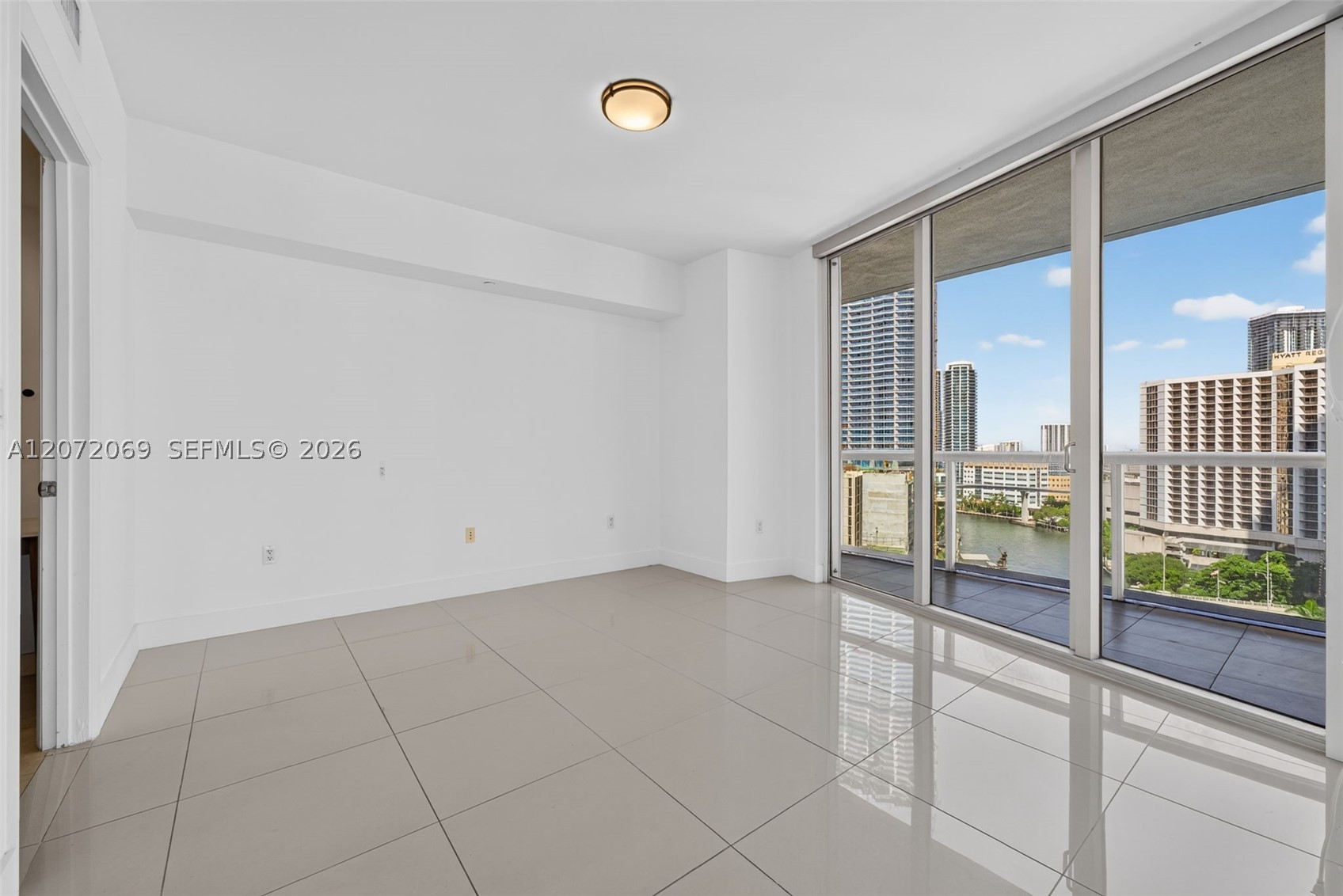 465 Brickell Ave #1602 Miami, FL 33131