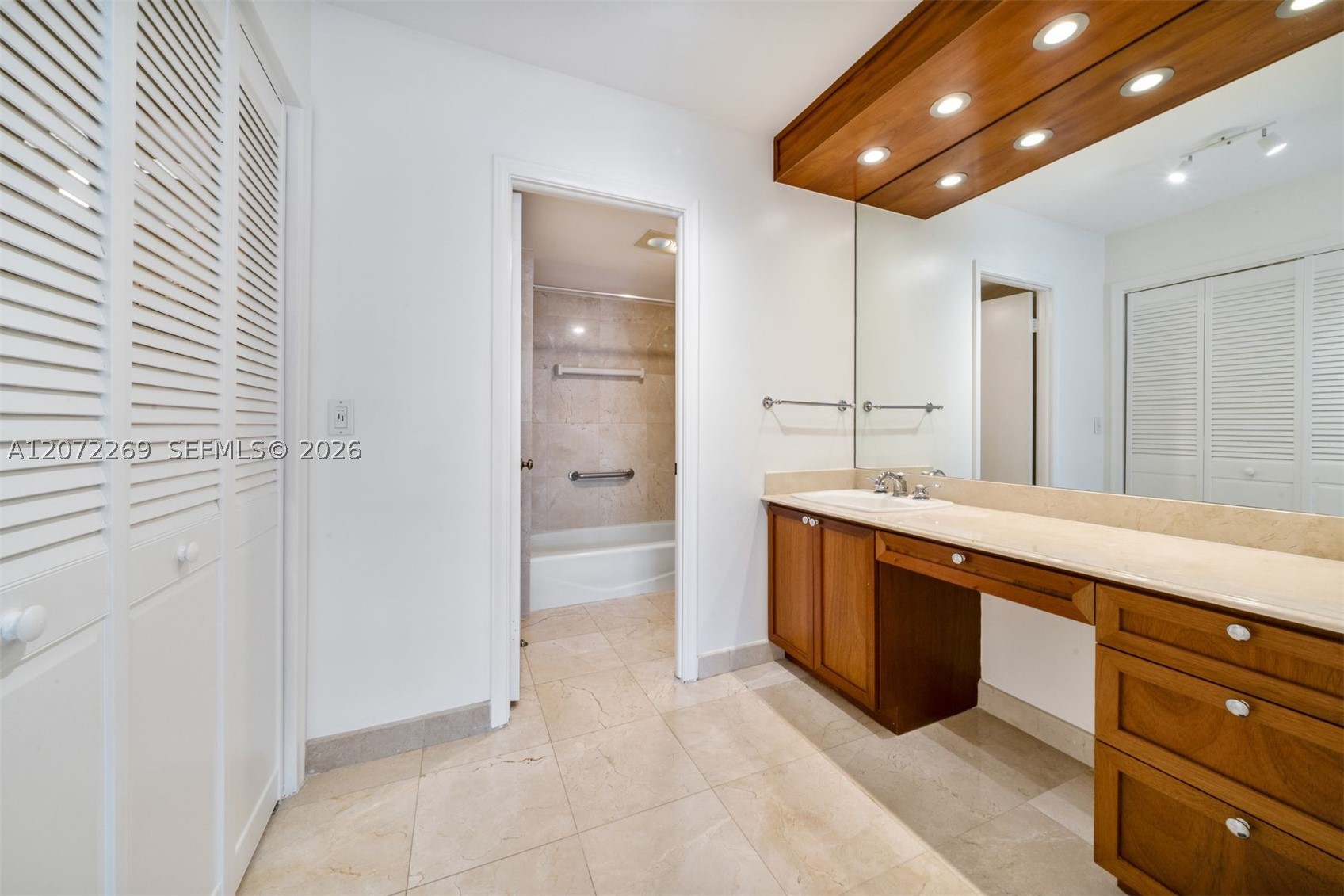 9801 Collins Ave #19H Bal Harbour, FL 33154