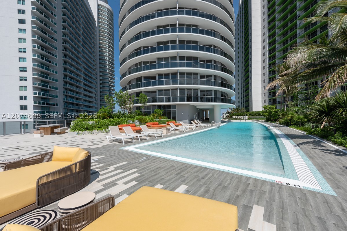 488 NE 18th St #1907 Miami, FL 33132